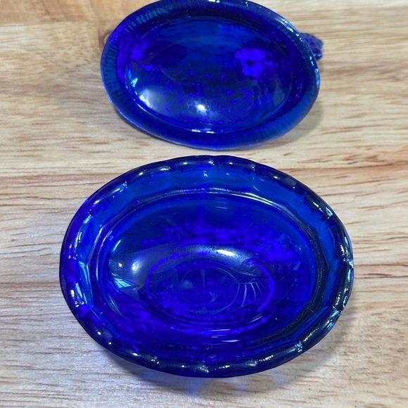 COBALT BLUE DEPRESSION STYLE GLASS MINI HEN ON NEST CHICKEN SALT DISH - Picture 3 of 5